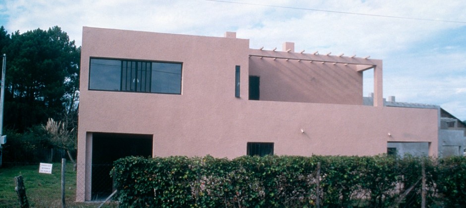 Maison et cantine à Lège