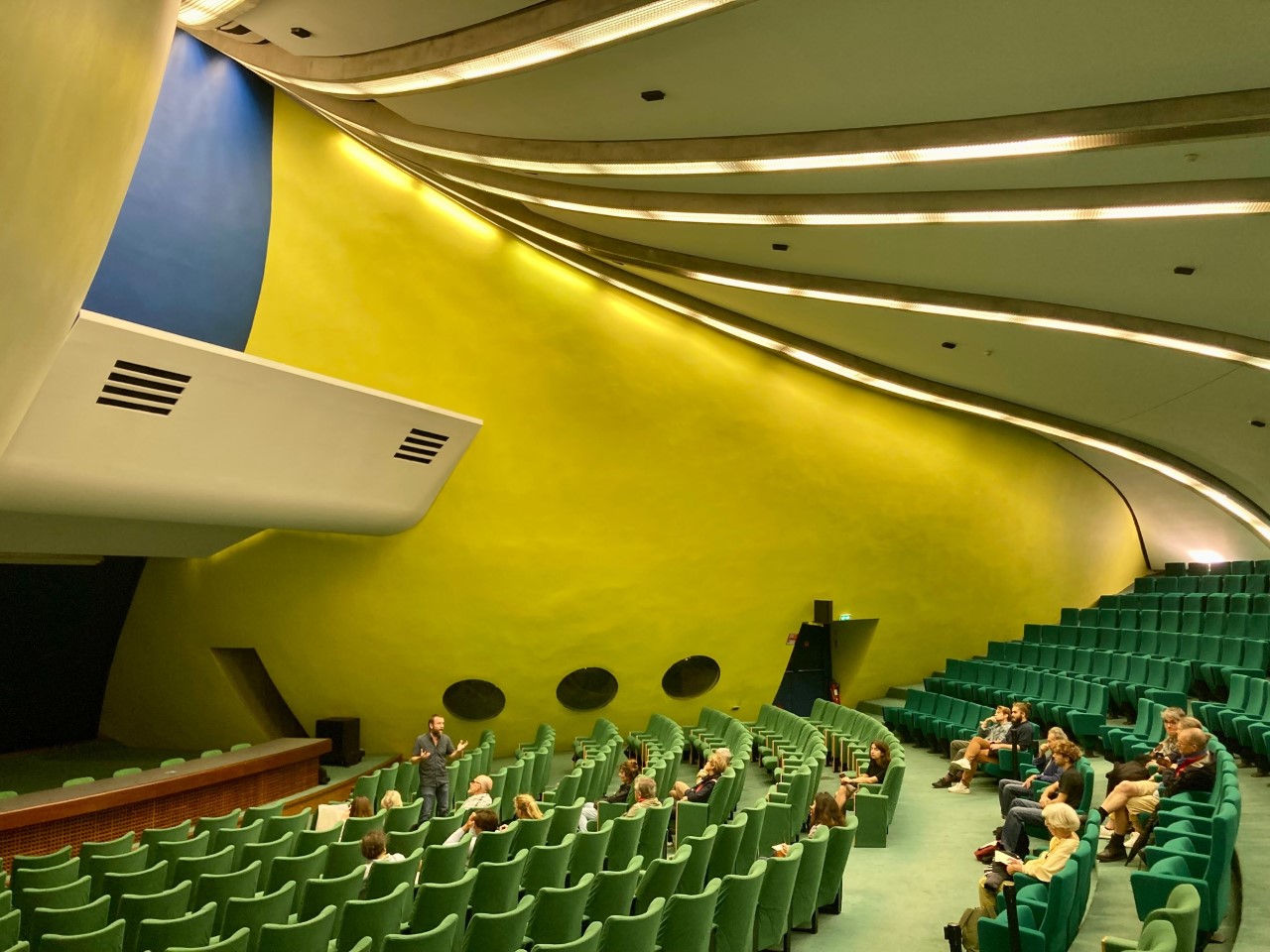 Bobigny Bourse départementale du Travail Oscar Niemeyer architecte